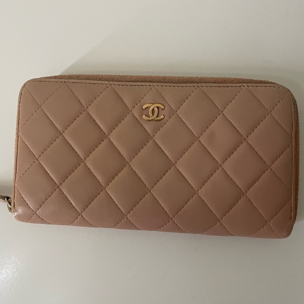 Chanel Matelasse Quilt beige wallet